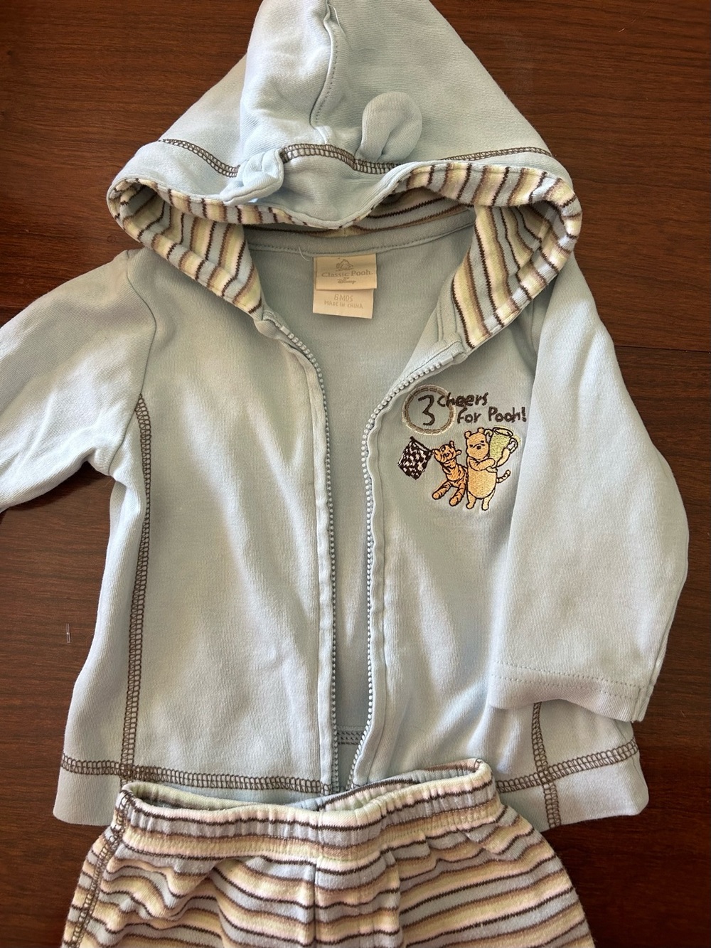 “Classic Pooh” Collection matching outfit